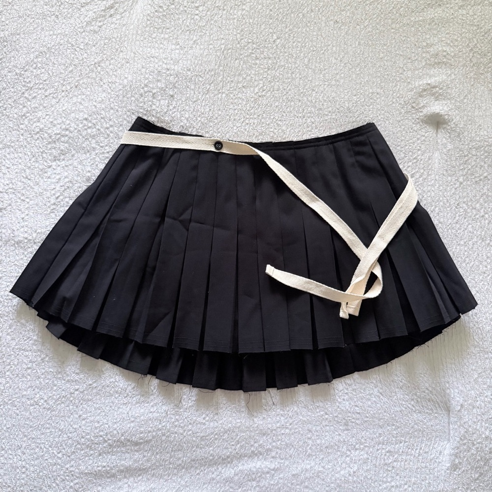 GLOWNY RILEY PLEATED MINI SKIRT